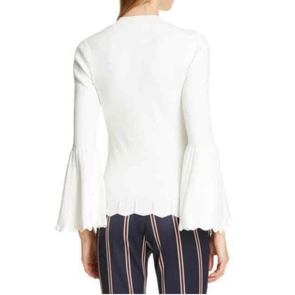 Ted Baker London Emilie Sweater Dramatic Sleeve
Size 2 Small Size 4 to 6 White - Picture 2 of 3